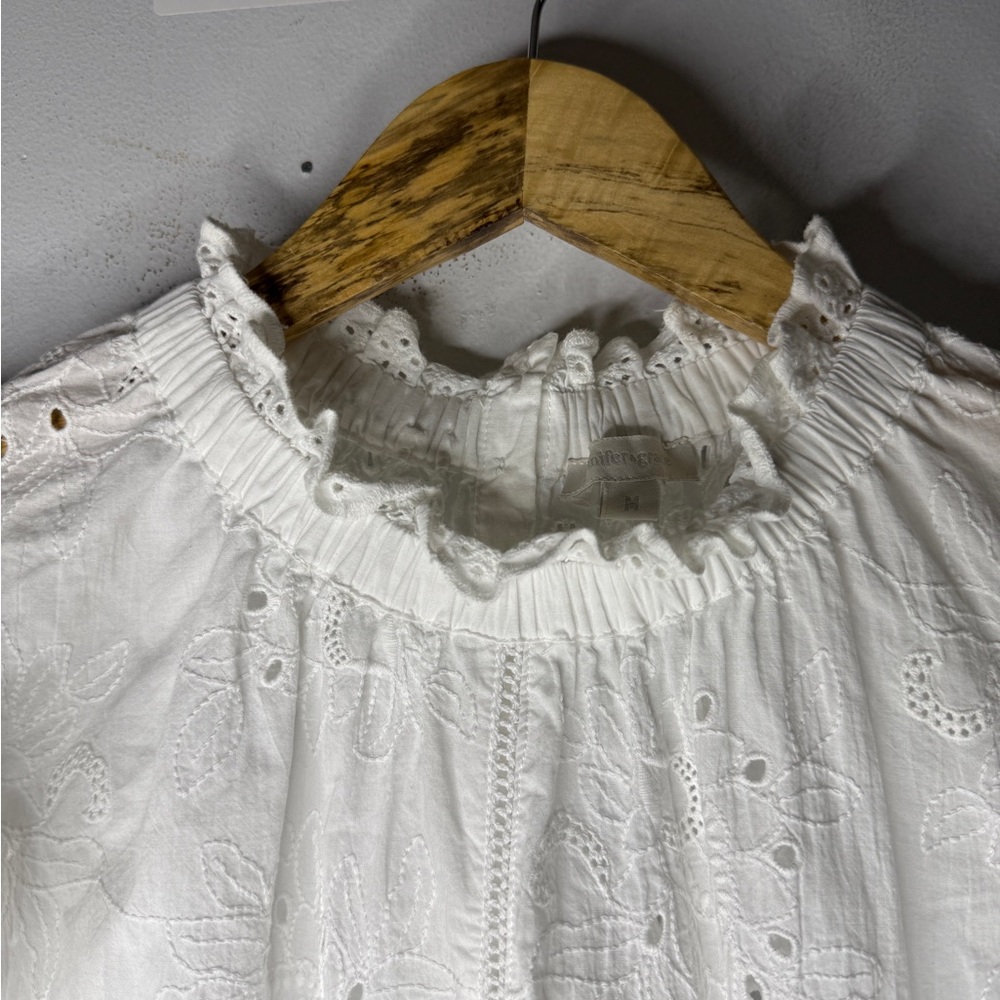 Jennifer & Grace White‎ Eyelet Ruffle Short Sleeve Cotton Top Medium - Picture 3 of 8